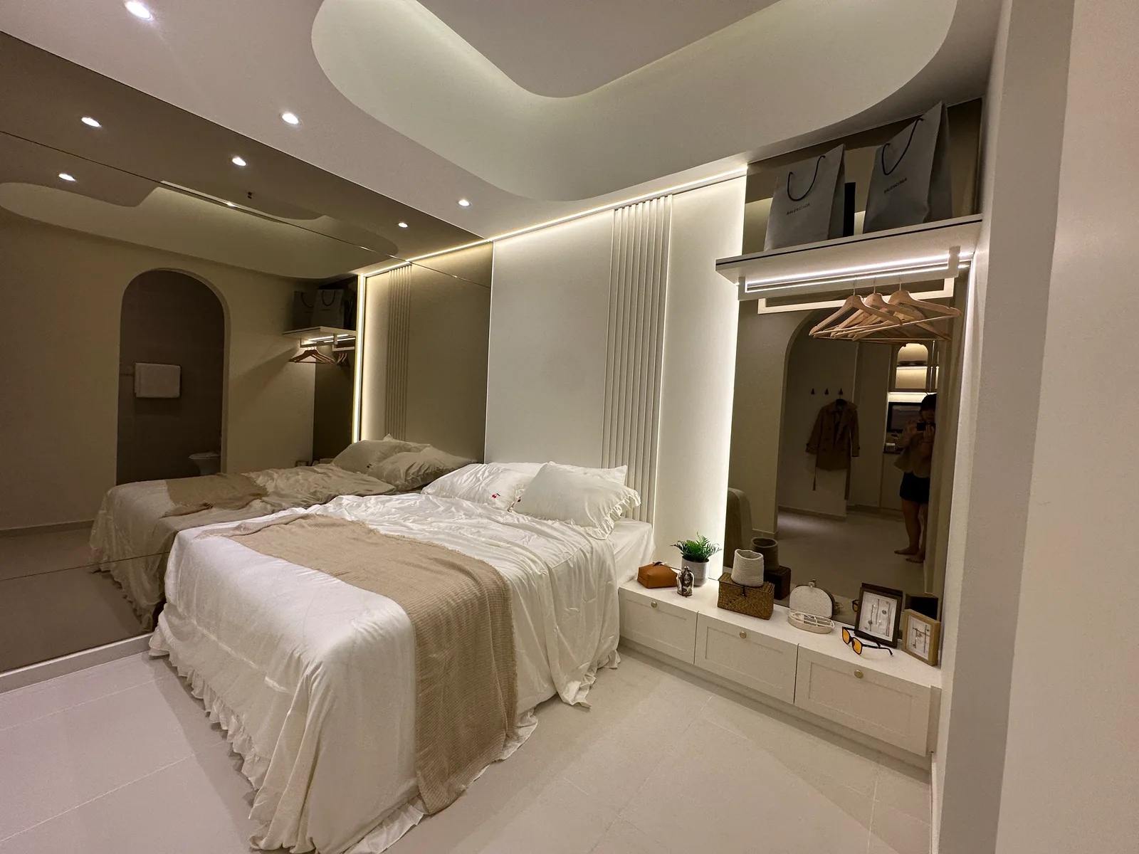 Summer Suites Type B show unit bedroom